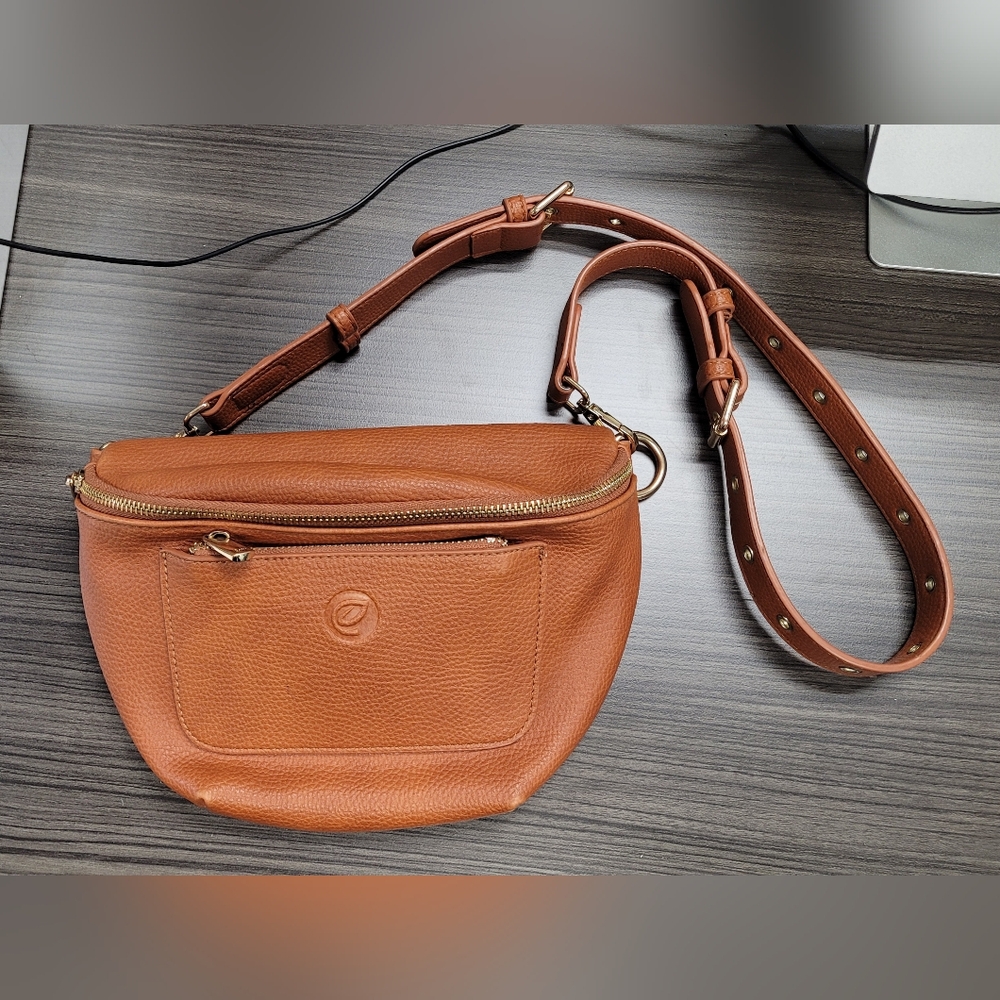 Espe Ellis Crossbody Bag / Fanny Pack In Vegan Leather